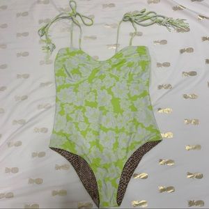 COPY - ACACIA NEON MAGNOLIA